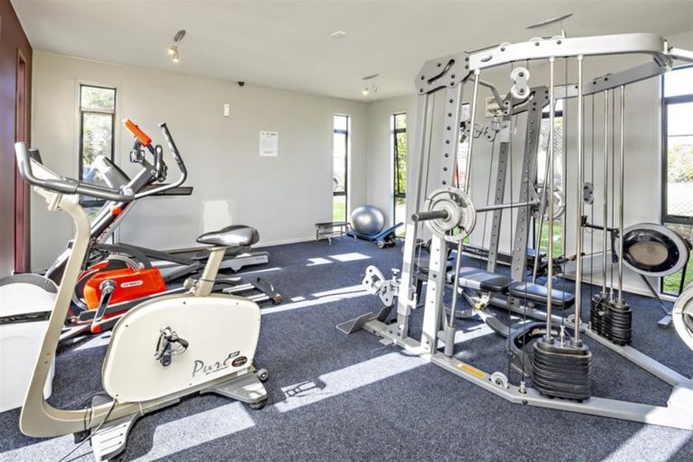 Photo of property in 23/2 Armoy Drive, East Tamaki, Auckland, 2016