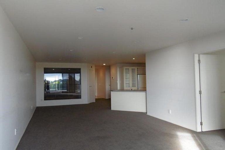 Photo of property in 175gd Hurstmere Road, Takapuna, Auckland, 0622