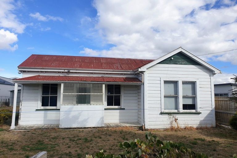 Photo of property in 30 Burns Street, Dannevirke, 4930