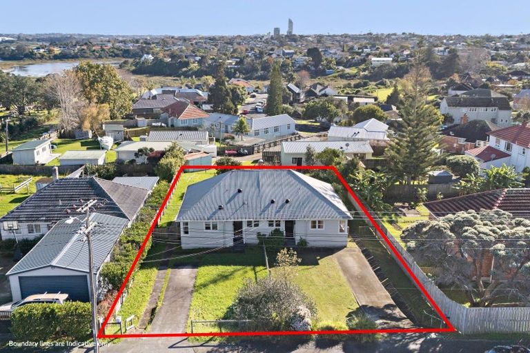 Photo of property in 132 Bayswater Avenue, Bayswater, Auckland, 0622