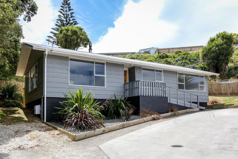 Photo of property in 5c Tahurangi Place, Spotswood, New Plymouth, 4310