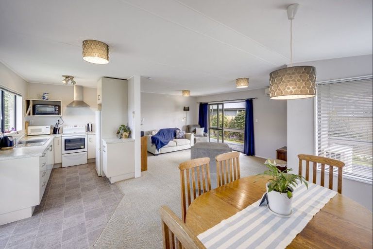 Photo of property in 2/22 Church Road, Taradale, Napier, 4112