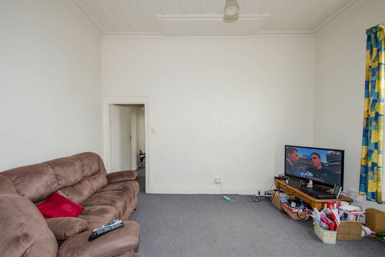 Photo of property in 32 Cutten Street, South Dunedin, Dunedin, 9012