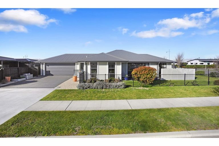 Photo of property in 24 Hodgkinson Road, Pegasus, 7612