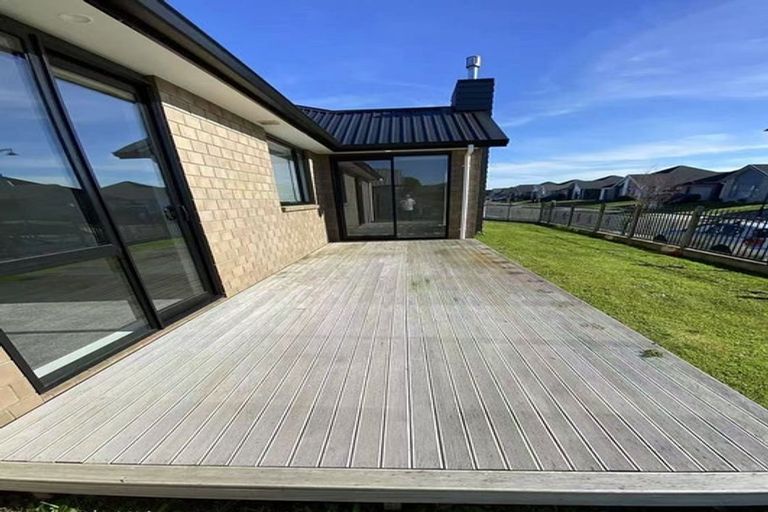 Photo of property in 12 Kaaka Street, Cambridge, 3434