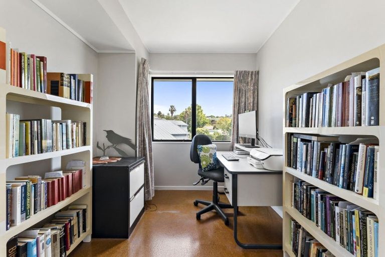 Photo of property in 87 Glenvar Road, Torbay, Auckland, 0630