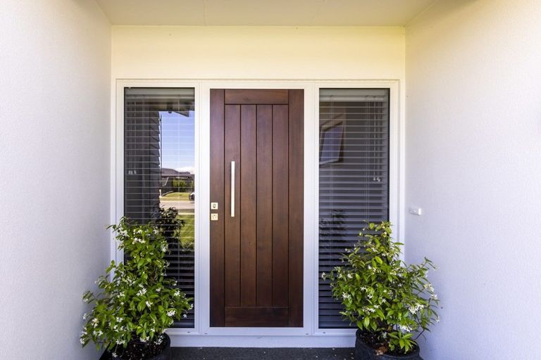 Photo of property in 34 Pelorus Avenue, Poraiti, Napier, 4112