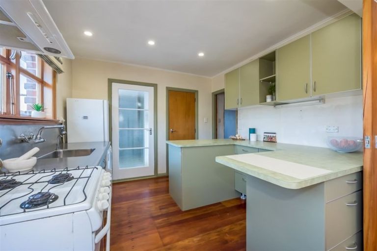 Photo of property in 10 Mcdonald Street, Taita, Lower Hutt, 5011