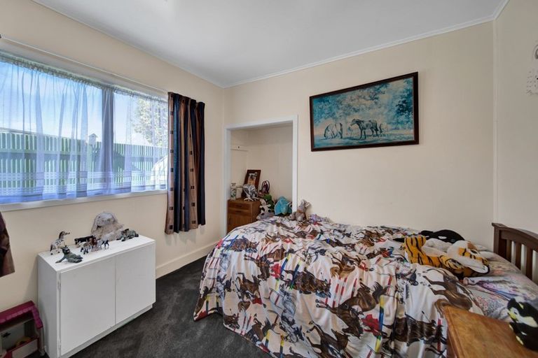 Photo of property in 5 Meredith Street, Patea, 4520