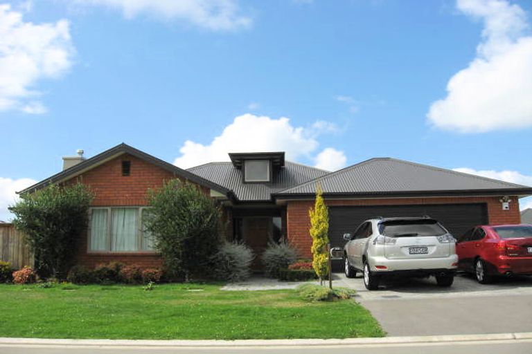 Photo of property in 8 Cathcart Crescent, Prebbleton, 7604