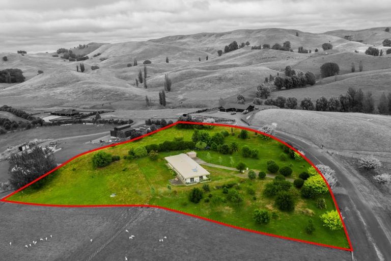 Photo of property in 33 Jg Wilson Drive, Waipukurau, 4281