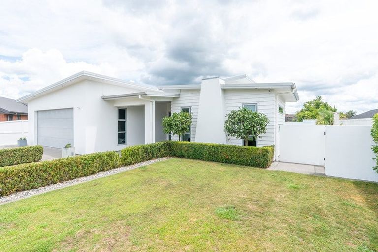Photo of property in 10 Whistler Close, Rototuna North, Hamilton, 3210