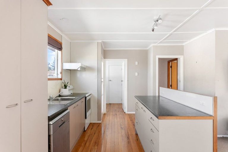 Photo of property in 28 Mary Street, Mangapapa, Gisborne, 4010