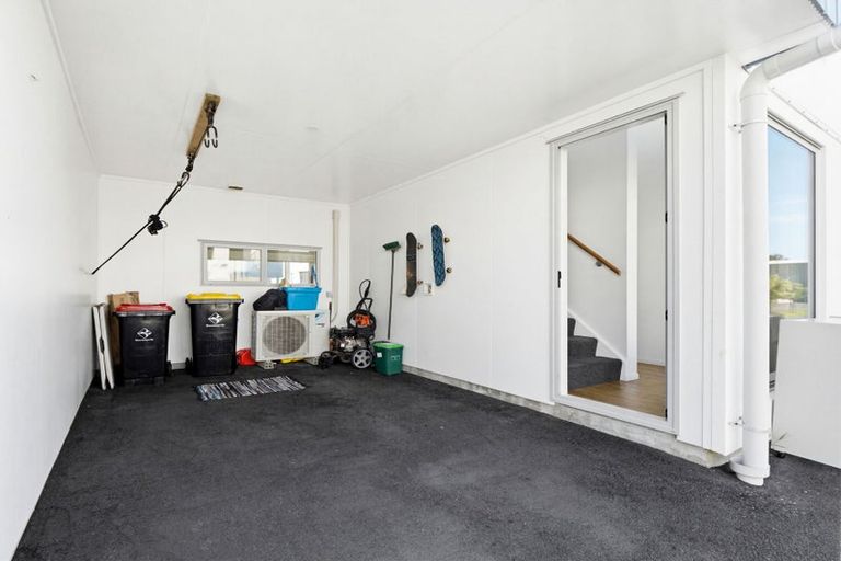 Photo of property in 31 Reynolds Place, Papamoa Beach, Papamoa, 3118