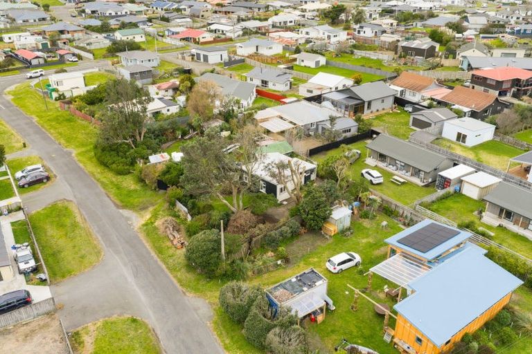 Photo of property in 8 Robbie Street, Foxton Beach, Foxton, 4815