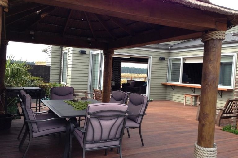 Photo of property in 14 Te Kohanga Drive, Pegasus, 7612