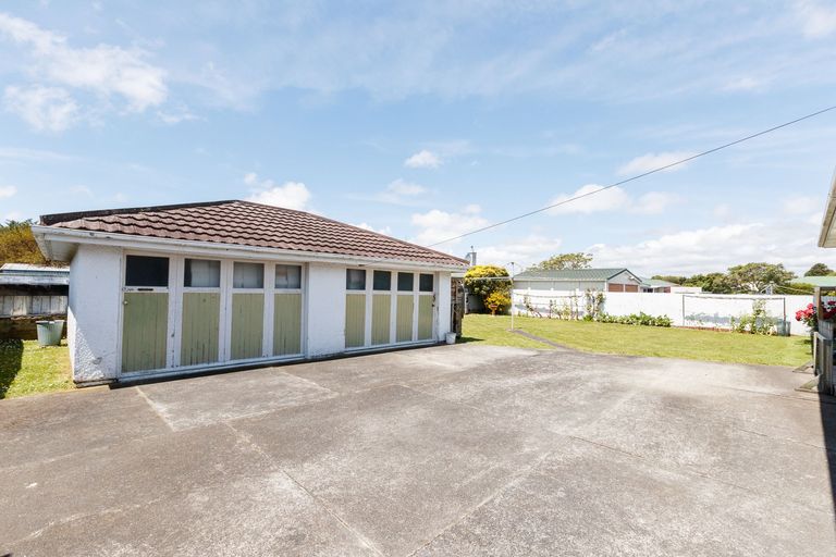 Photo of property in 35 Manchester Street, Takaro, Palmerston North, 4412