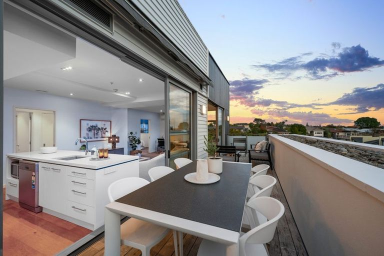 Photo of property in Maison Apartments, 112/16 Huron Street, Takapuna, Auckland, 0622
