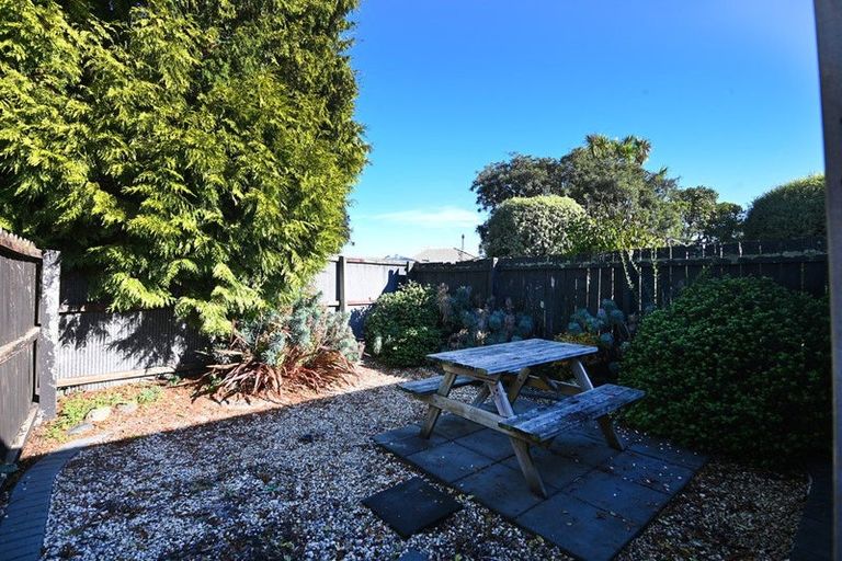 Photo of property in 9 Karaka Place, Somerfield, Christchurch, 8024