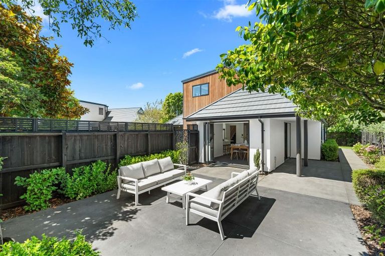 Photo of property in 71b Wairakei Road, Bryndwr, Christchurch, 8052
