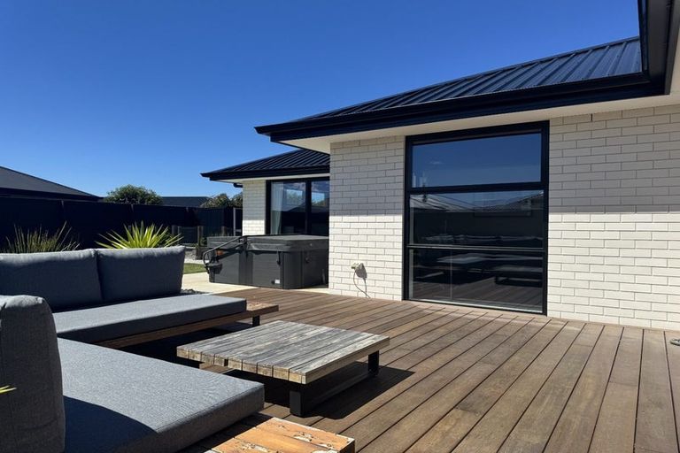 Photo of property in 5 Lesser Close, Rolleston, 7615