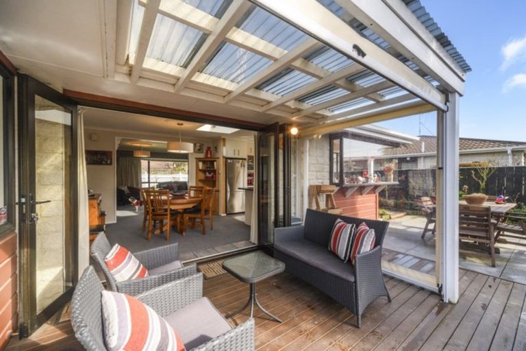 Photo of property in 12a Fraser Court, Roslyn, Palmerston North, 4414