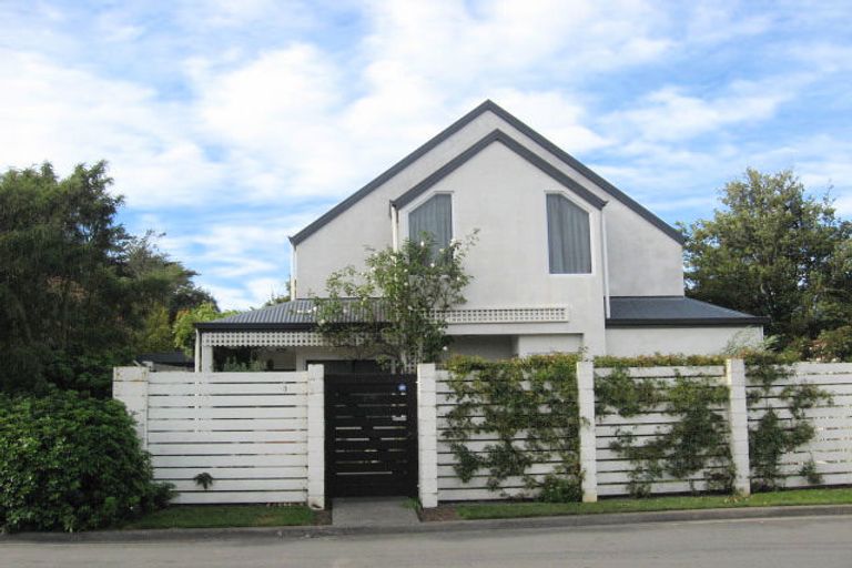 Photo of property in 3 Quirk Place, Sockburn, Christchurch, 8042