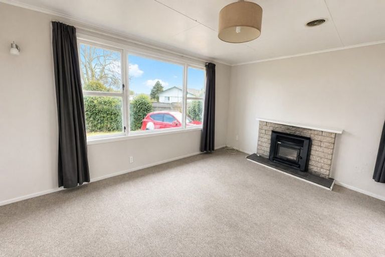 Photo of property in 1 Tararua Place, Tokoroa, 3420