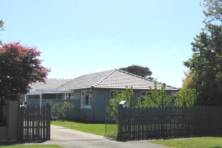 Photo of property in 51 Wilton Crescent, Bishopdale, Christchurch, 8053