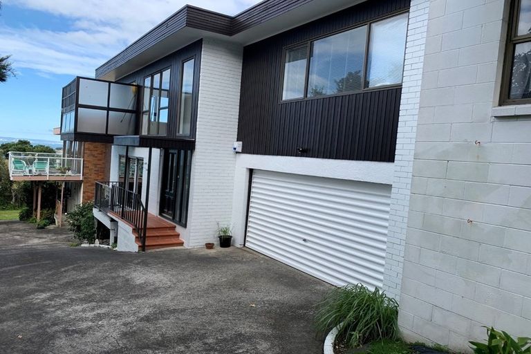 Photo of property in 2/12 Marama Street, Castor Bay, Auckland, 0620