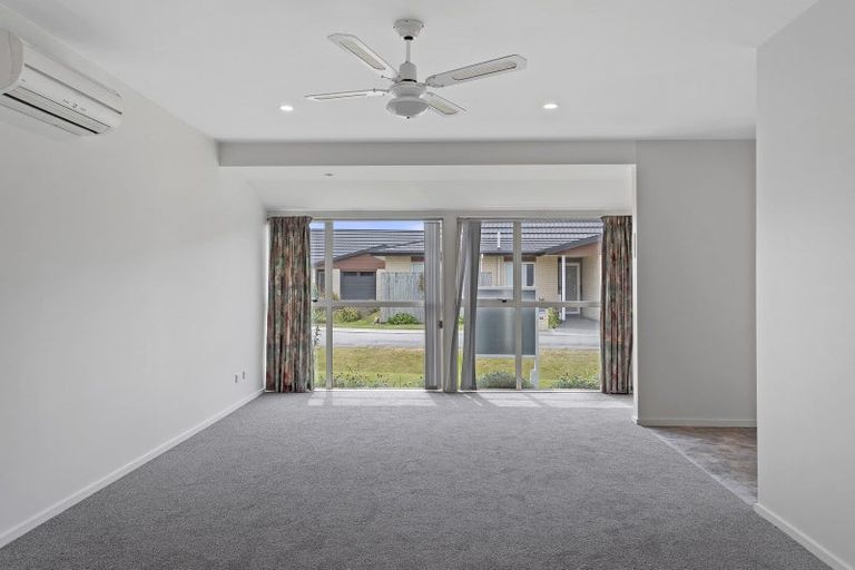 Photo of property in Rivertown Villas, 150 Williams Street, Kaiapoi, 7630