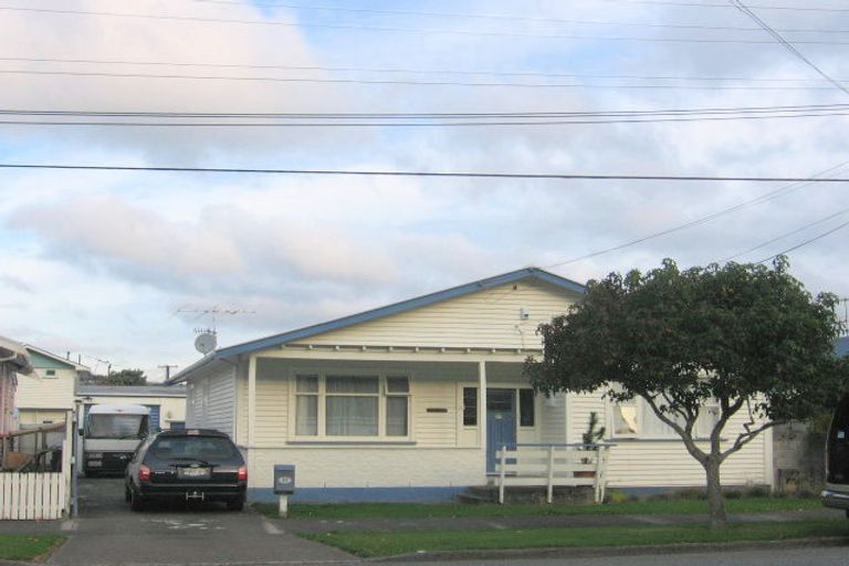 Photo of property in 27 Kiwi Street, Alicetown, Lower Hutt, 5010