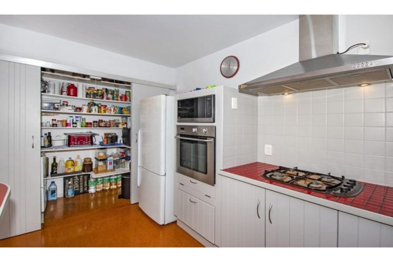 Photo of property in 25 Tapeka Road, Russell, 0202