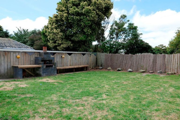 Photo of property in 166 Queen Street West, Levin, 5510