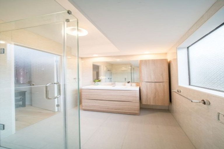 Photo of property in 5 Westholm Way, Pahurehure, Papakura, 2113