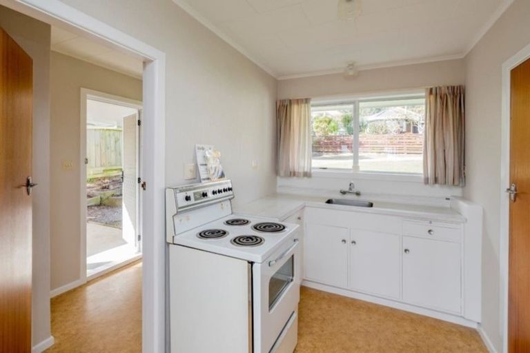 Photo of property in 45 Huia Street, Waikanae, 5036