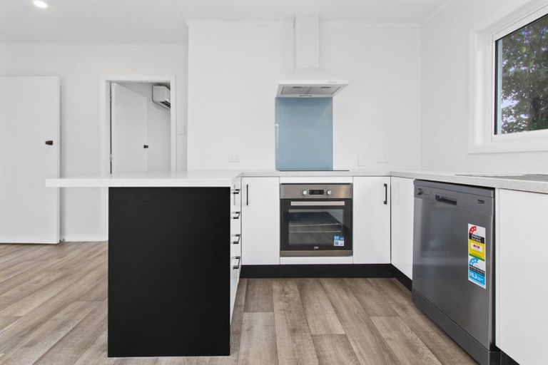 Photo of property in 39 Yeats Crescent, Fairfield, Hamilton, 3214