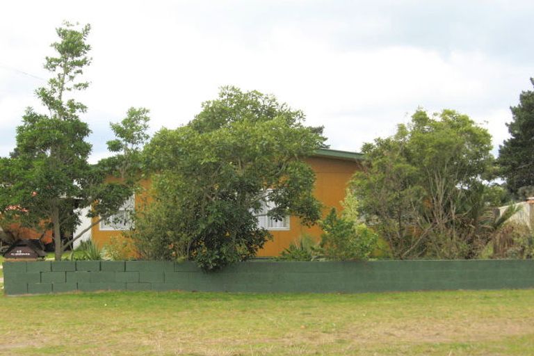 Photo of property in 118 Kiwi Road, Whangamata, 3620