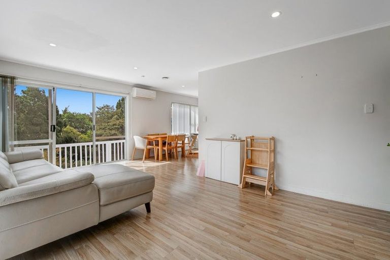 Photo of property in 9 Bryers Place, Bayview, Auckland, 0629