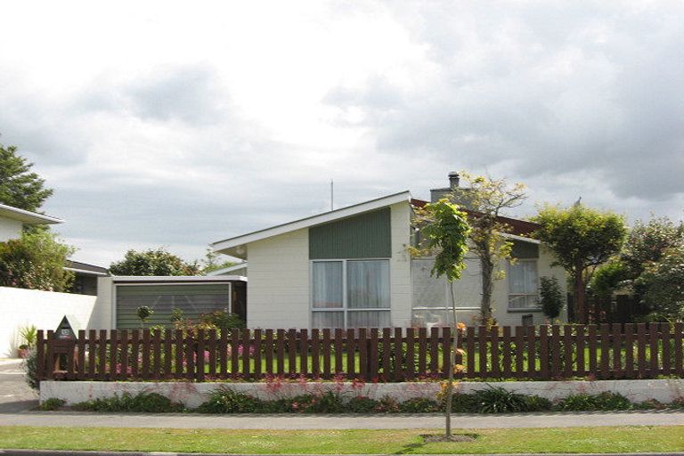 Photo of property in 15 Keldon Avenue, Rangiora, 7400