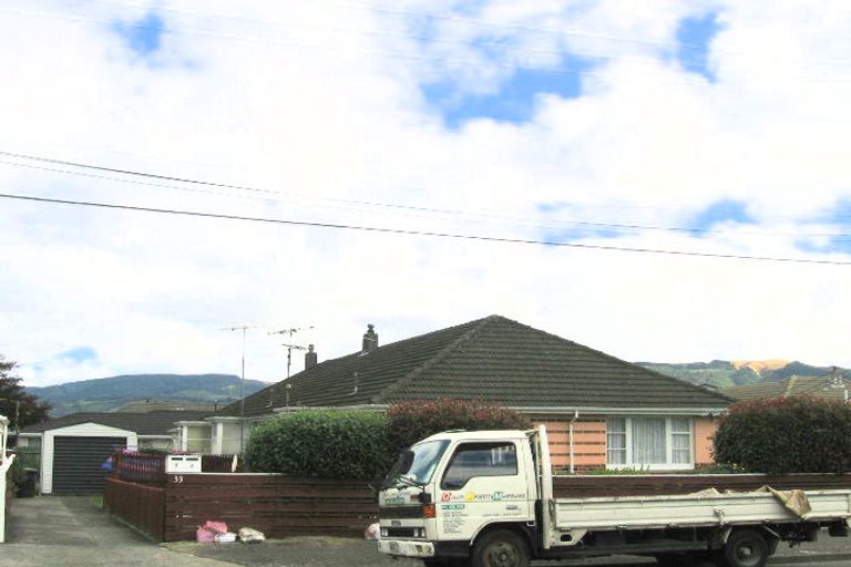 Photo of property in 2/33 King Street, Ebdentown, Upper Hutt, 5018