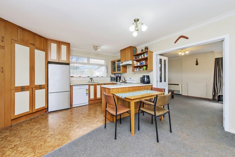 Photo of property in 23 Egmont Place, Bishopdale, Christchurch, 8051