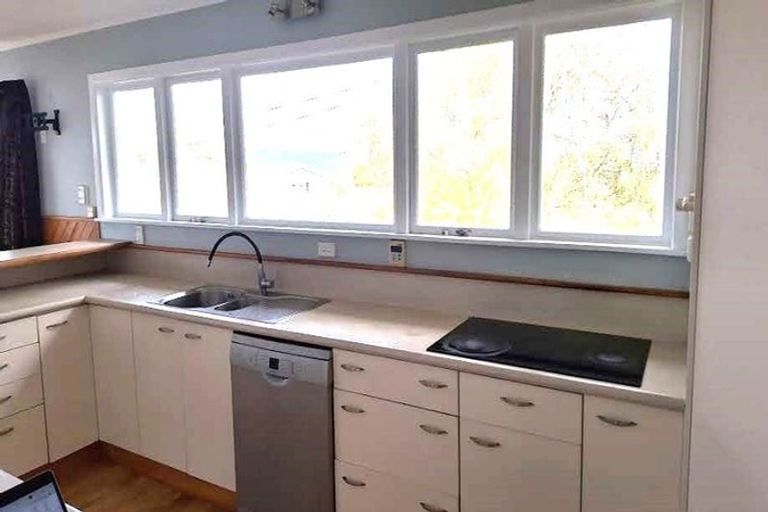 Photo of property in 93b Normandale Road, Normandale, Lower Hutt, 5010