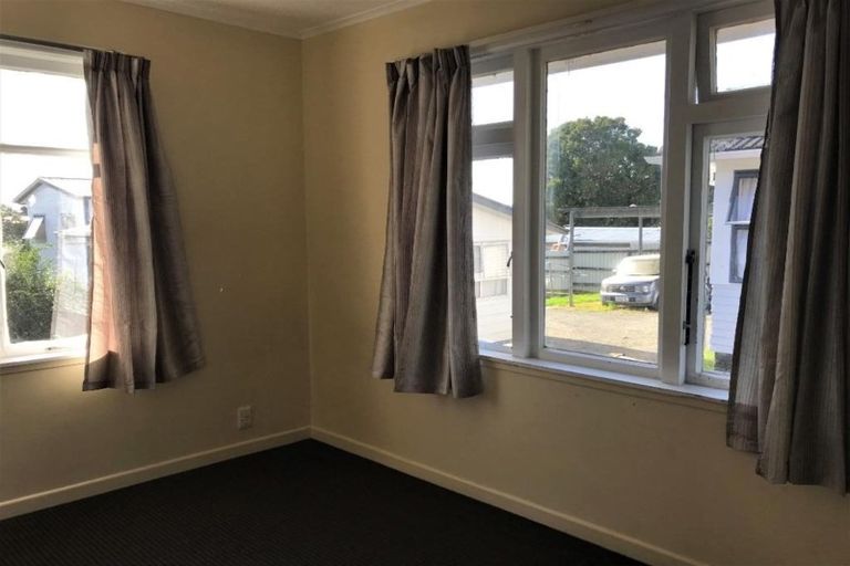 Photo of property in 1/27 Christmas Road, Manurewa, Auckland, 2102