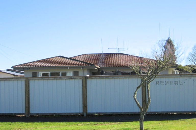 Photo of property in 4b Mahana Road, St Andrews, Hamilton, 3200