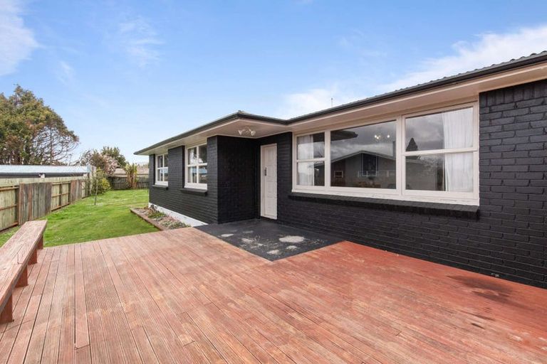 Photo of property in 15 Sunrise Avenue, Owhata, Rotorua, 3010