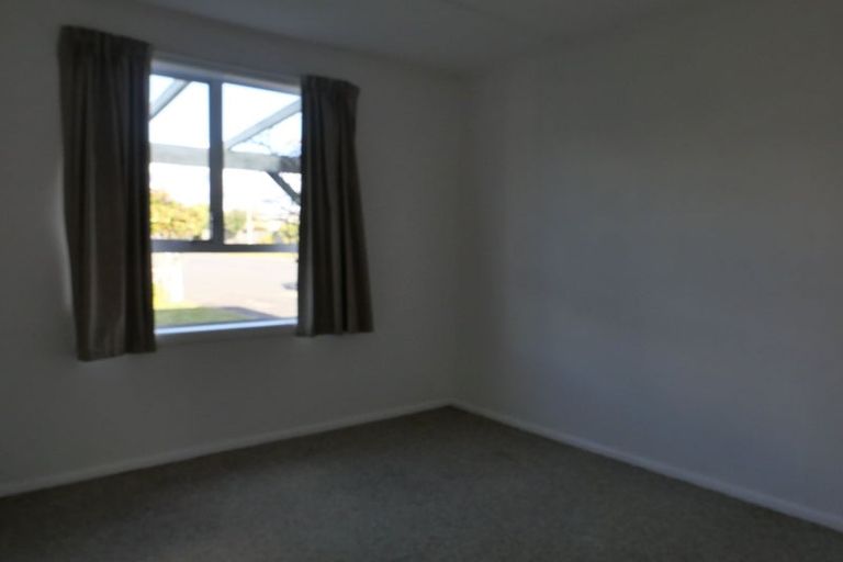 Photo of property in 27 Moana Street, Otaki Beach, Otaki, 5512