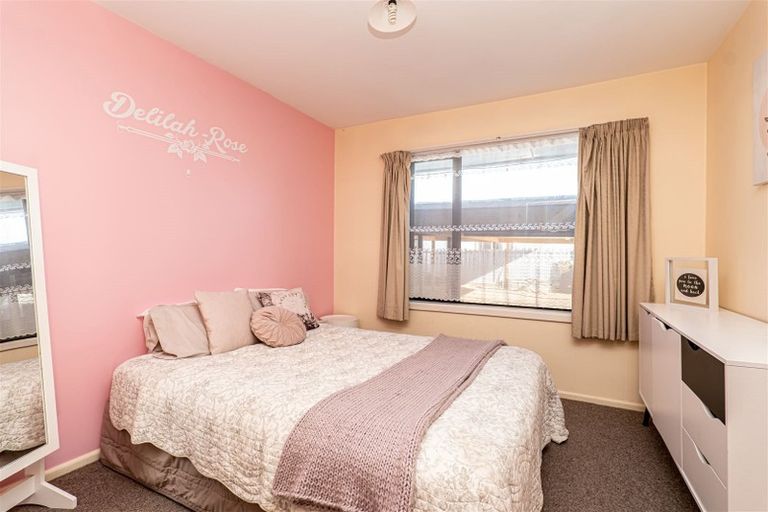 Photo of property in 21 Walcot Street, Bromley, Christchurch, 8062