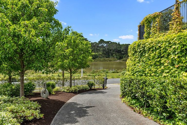 Photo of property in 6 York Terrace, Riverhead, 0820