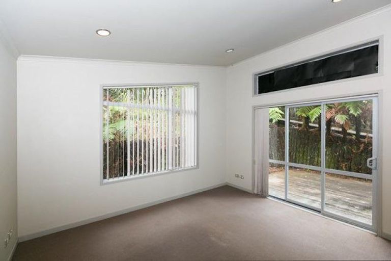 Photo of property in 209 Carrington Street, Vogeltown, New Plymouth, 4310